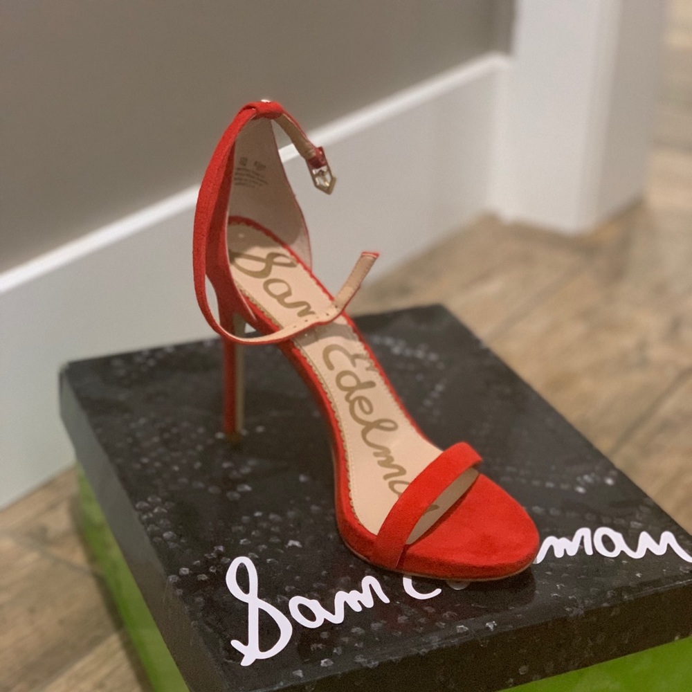 Ariella red heels SAM EDLEMAN